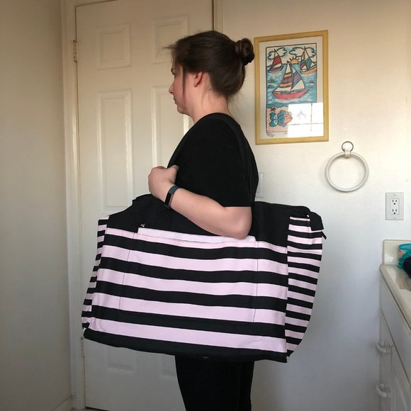 SOLD*** Victoria's Secret Duffel Bag - Picture 5 of 6